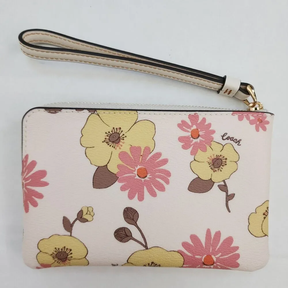 Coach Floral Cluster Corner Zip Wristlet Wallet Clutch NWT